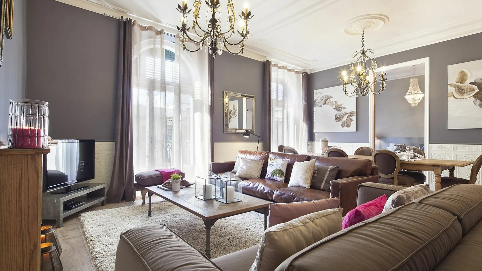 Catalunya Palace Apartment contacts